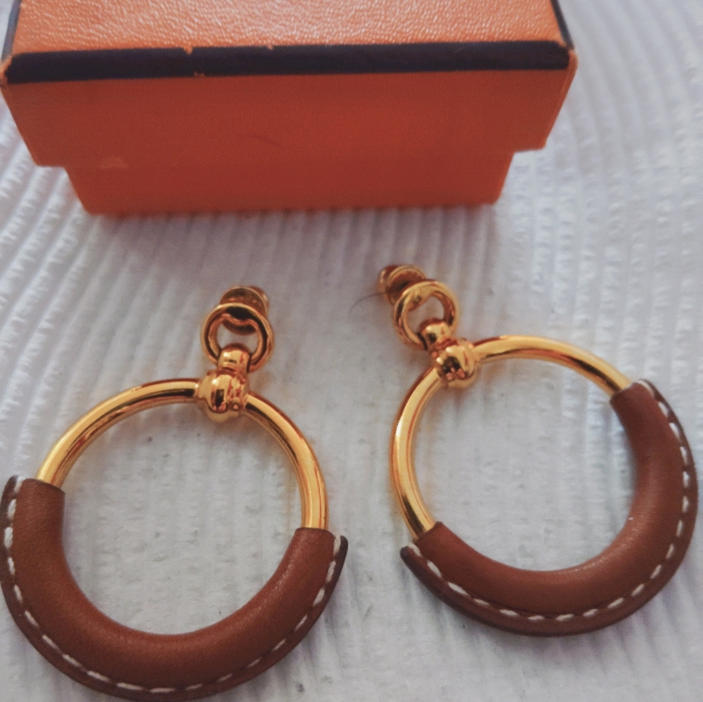 AUTHENTIC Hermes Barenia Leather Loop Earrings Gold Plated Timeless!! - Picture 3 of 3